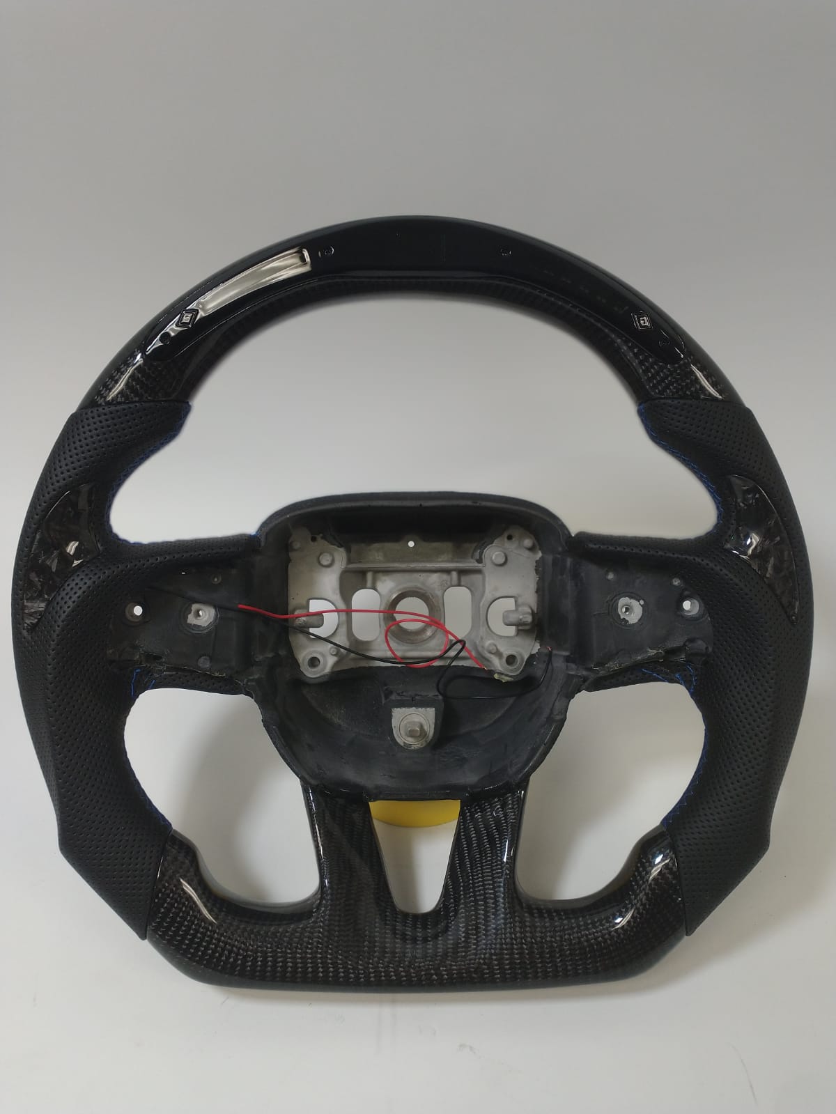 Vicrez Custom Steering Wheel vz105186 | Dodge Challenger 2015-2023